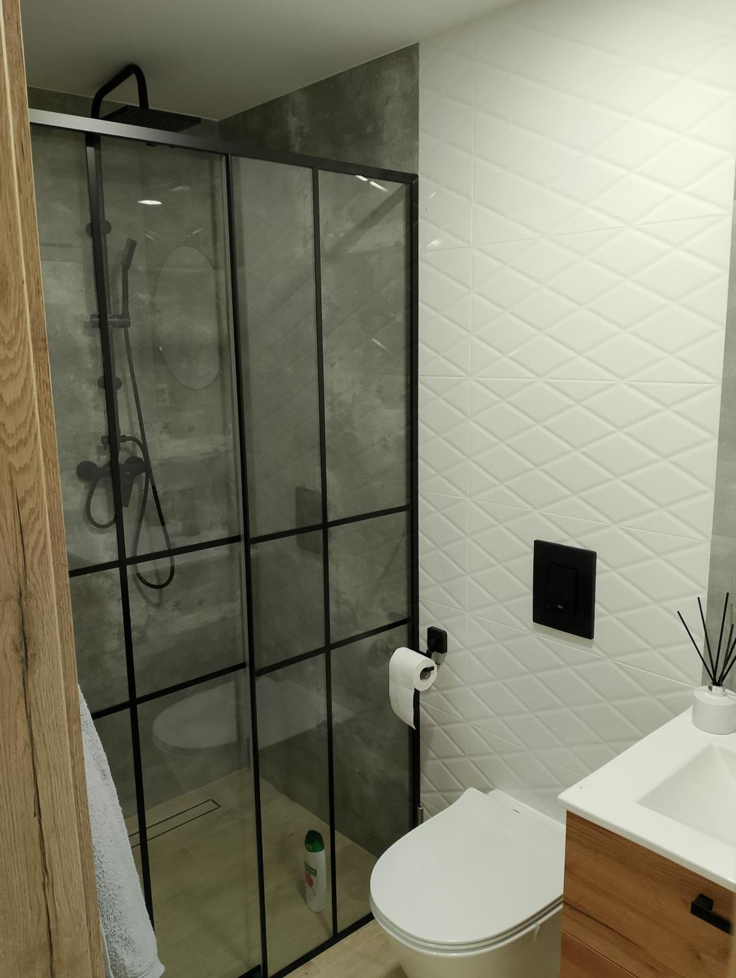 Apartament Z Ogrodem I Przemyśl Buitenkant foto